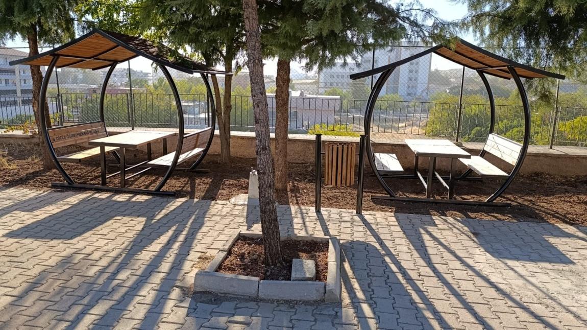 Dicle Öğretmenevi ve Aso Bahçemiz